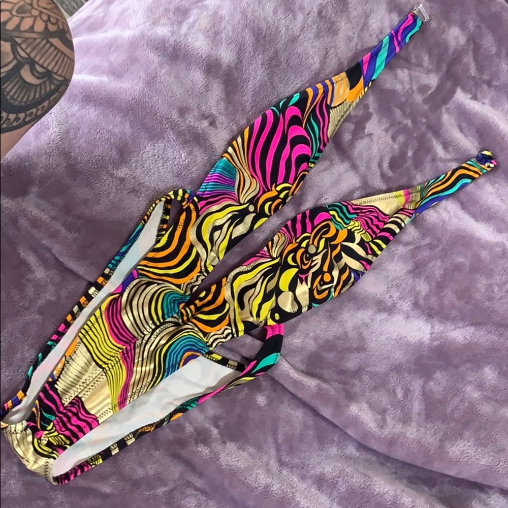 Colourful one piece baiting suit size s
